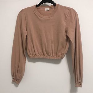 Beige/pink long sleeved high neck crop top